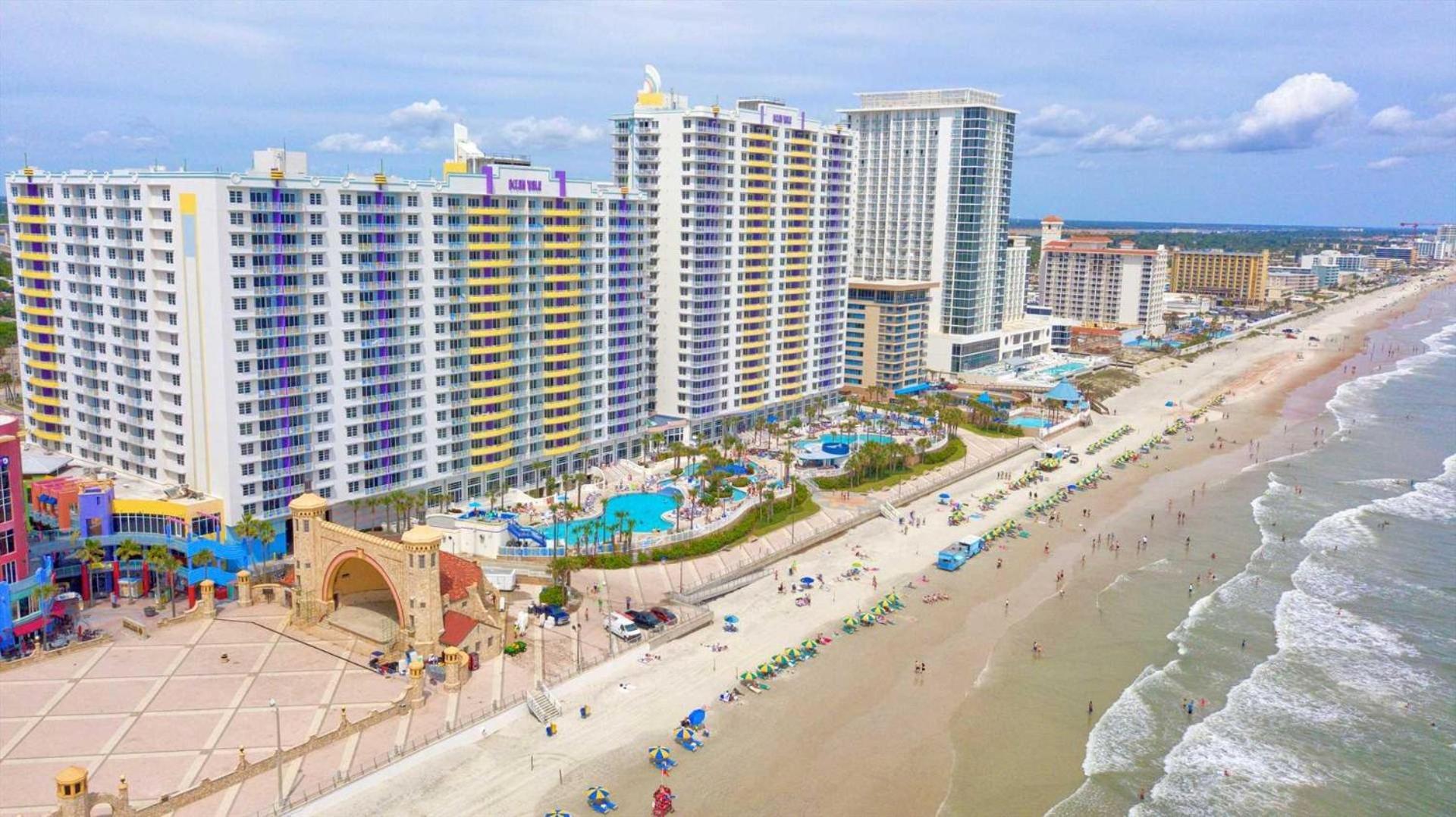 Luxury 10th Floor 2 Bedroom Direct Oceanfront Wyndham Ocean Walk Daytona | 1027 * Daytona Beach