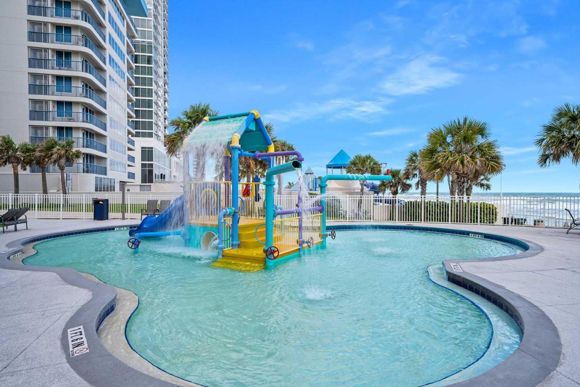 Luxury 10th Floor 2 Bedroom Direct Oceanfront Wyndham Ocean Walk Daytona | 1027 Casa vacanze