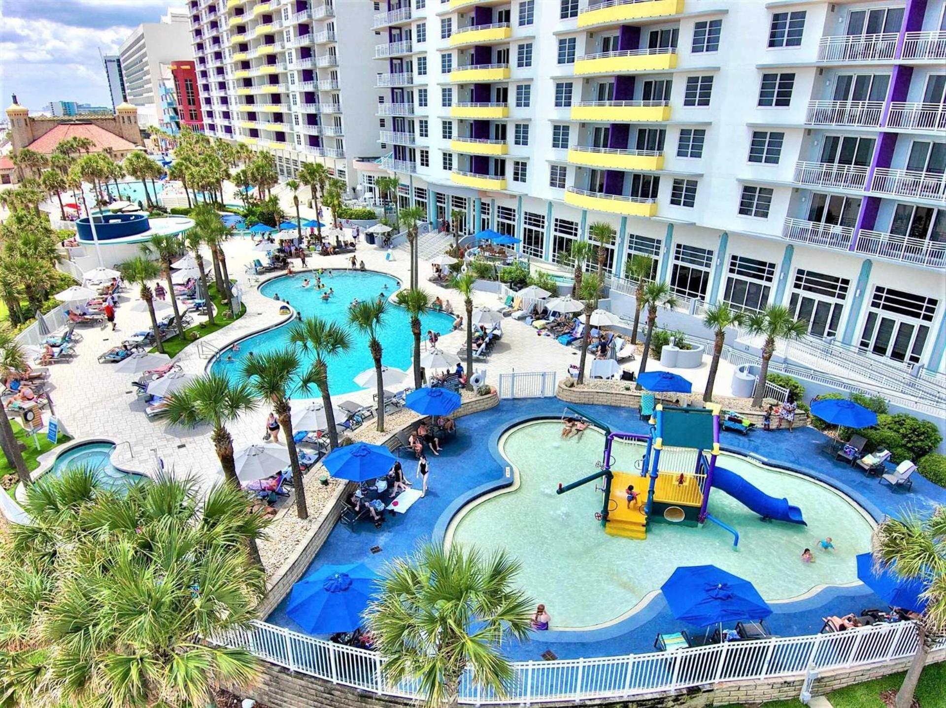 Holiday home Luxury 10th Floor 2 Bedroom Direct Oceanfront Wyndham Ocean Walk Daytona | 1027 *