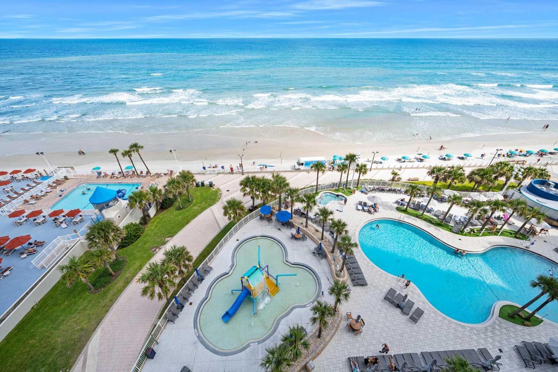 Luxury 10th Floor 2 Bedroom Direct Oceanfront Wyndham Ocean Walk Daytona | 1027 Holiday home *