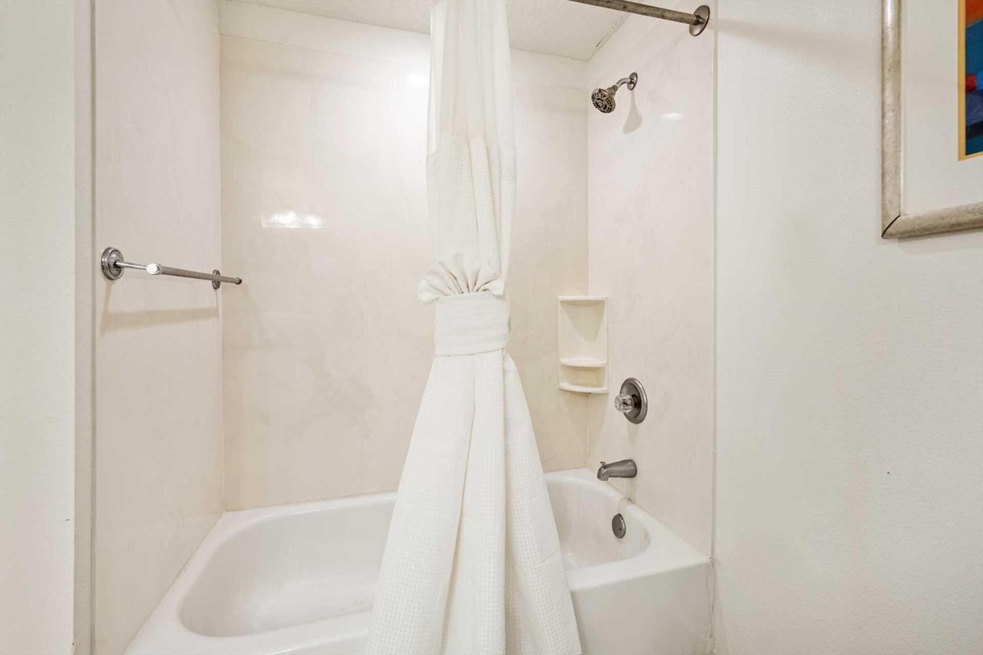 Luxury 10th Floor 2 Bedroom Direct Oceanfront Wyndham Ocean Walk Daytona | 1027 * Daytona Beach